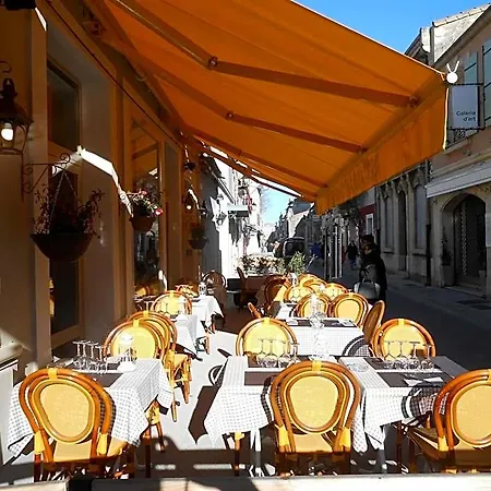 Hotel-restaurant 