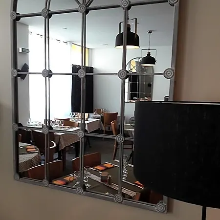 Hotel-restaurant 