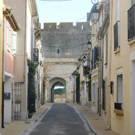 Hôtel-restaurant Chez Carrière Hotel Aigues-Mortes