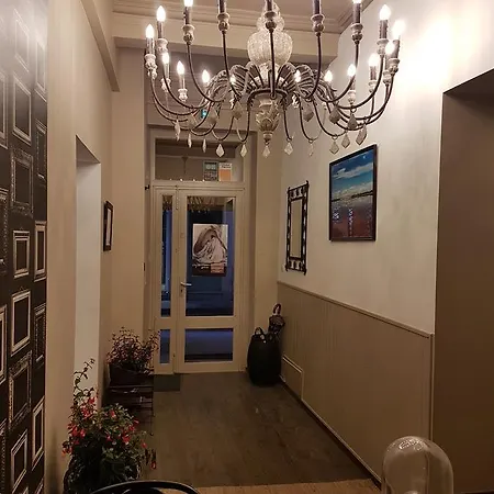 Hotel-restaurant 